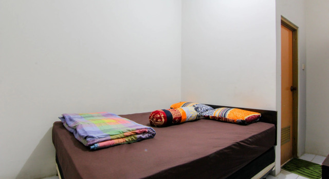 Номер Standard JJ House Wahid Hasyim