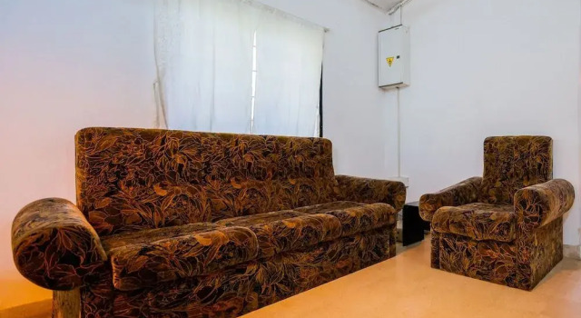 OYO 14889 Home Nature Home Stay Fort Kochi, Забронировать Отель Отели штата Кералы с парковкой, Парковка