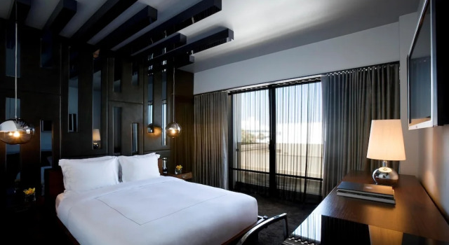 Номер Deluxe SIXTY Beverly Hills