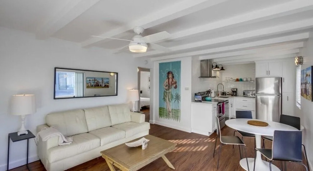 South Shore 4 7 Bedrooms 5 Bathrooms Home