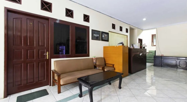 RedDoorz near RS Fatmawati, Book Hotel Jakarta Jakarta Province