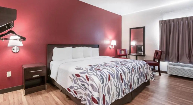 Номер Superior Red Roof Inn Richmond, KY