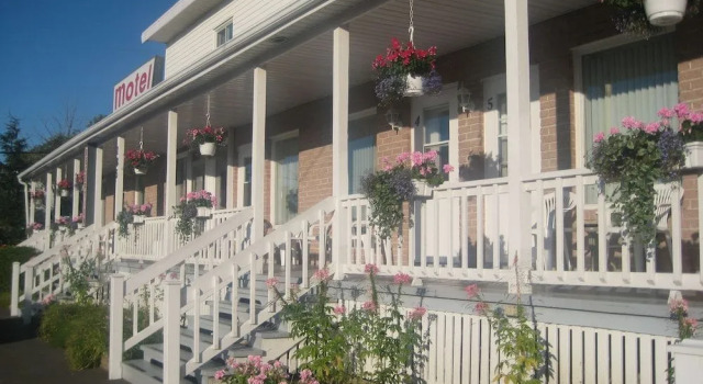 Motel au Vieux Piloteux, Reserva ahora Motel Hoteles en Quebec con piscina, Piscina