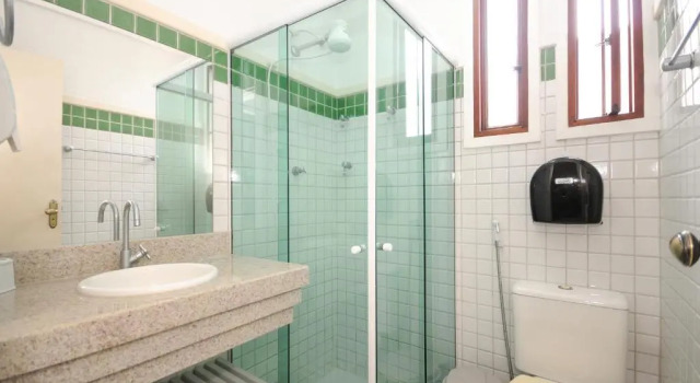 Кровать в общем номере Che Lagarto Hostel Búzios