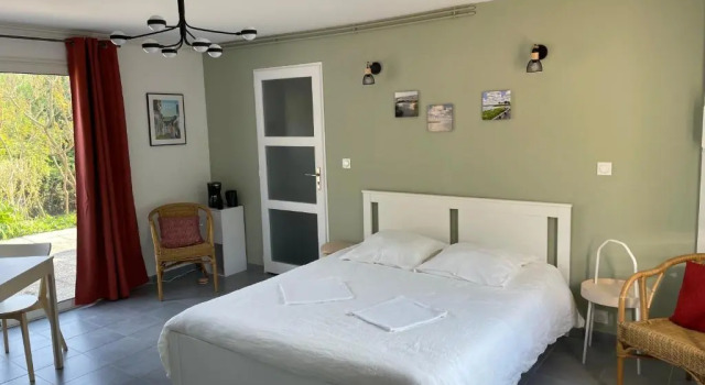 Le Vrai Paradis, Book Hotel Estréboeuf Somme Bay