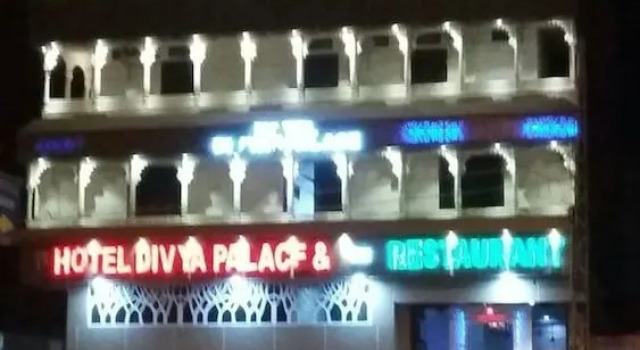 Hotel Divya palace & Restaurent, Забронировать Отель Отели штата Раджастхана с парковкой, Парковка