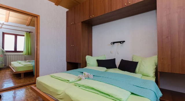 Apartments and Room Drazen, Забронировать Апартаменты/квартира Отели Приморско-Горанской жупания с парковкой, Парковка