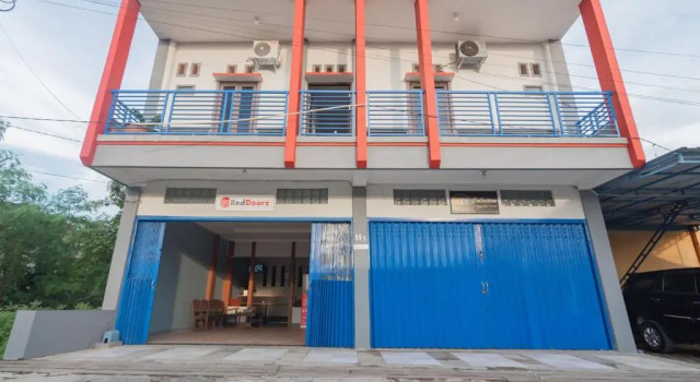 RedDoorz Syariah near Jalan Jakarta Samarinda