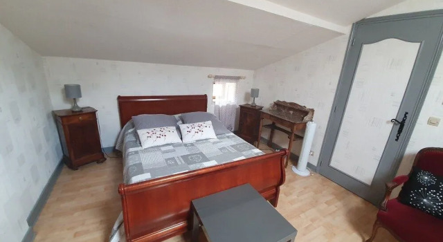 Chez Moutier, Забронировать Отель Отели Сент-Фуа-ла-Гранда 4 звезды, 4*