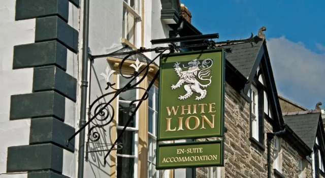 The White Lion Hotel