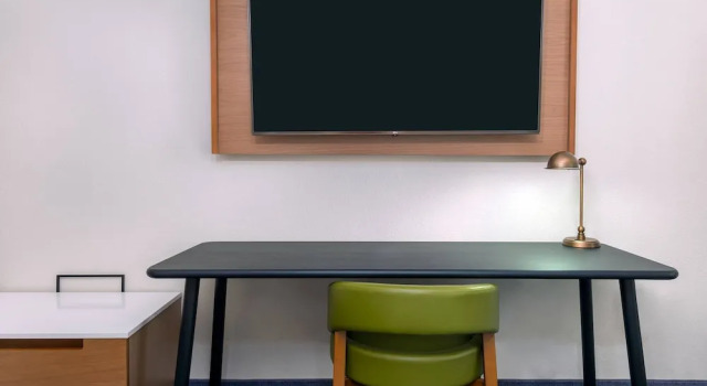 Двухместный люкс Fairfield Inn & Suites by Marriott Charlotte Monroe