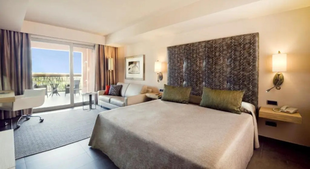 Двухместный номер Standard с красивым видом из окна Lopesan Baobab Resort