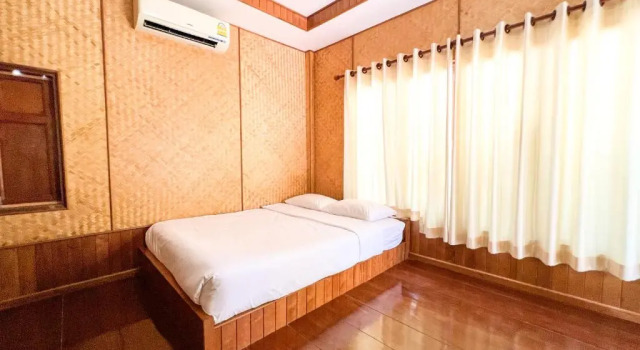 Коттедж c 1 комнатой Baan Siriporn Resort - โรงแรมบ้านศิริพร รีสอร์ท