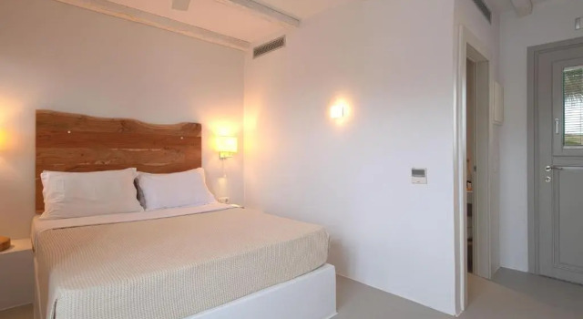 Полулюкс Paros Comfy Suites