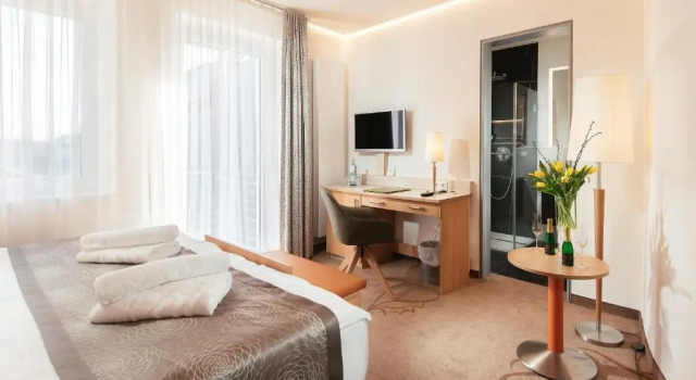 Двухместный номер Standard с балконом Parkhotel IV Jahreszeiten Kühlungsborn