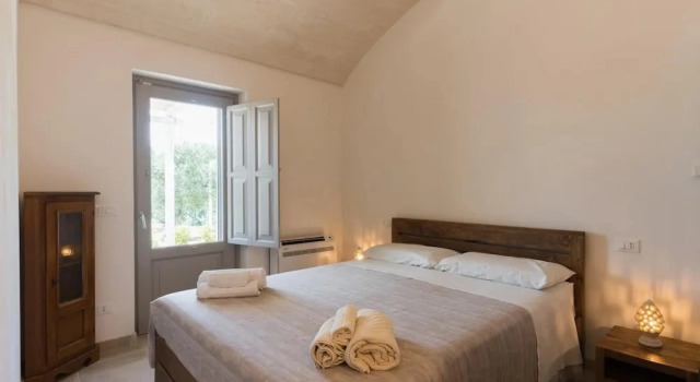 Trullo Eughene a con Piscina, Book Villa Ostuni Valle d'Itria