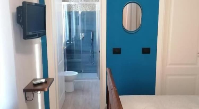 Двухместный номер Standard с балконом и с видом на сад B&B VILLA PREZIOSA LAGO MAGGIORE