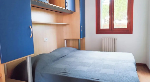 Spacious Apartment With Pool Access
