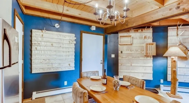 F201 Treehouse 2 Bedroom Condo by RedAwning, Rezerwuj Apartament Hotele w Vail Ski z parkingiem, Parking