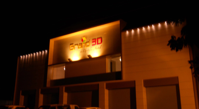 Grand 3D, Rezerwuj Hotel Hotele w Bhuj z parkingiem, Parking