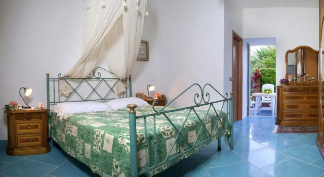 Casa Vacanza Alice & Mari, Забронировать Отель Отели в центре Ашеа, в центре