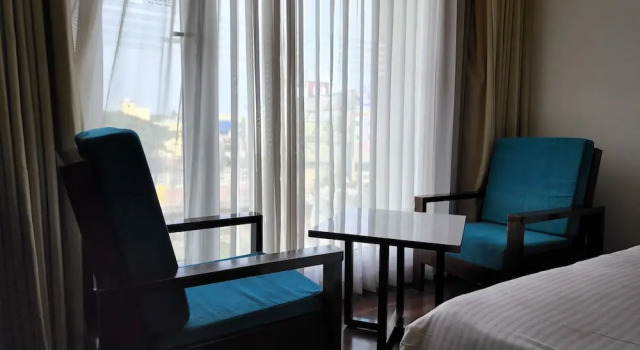 Четырёхместный семейный номер Standard Hotel Preethi International