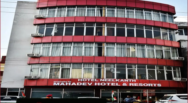 Hotel Neelkanth Mahadev Hotel & Resorts, Забронировать Отель Отели Джамму и Кашмира с парковкой, Парковка