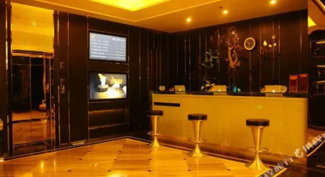 Jiyi Hotel (Yining Beijing Road Branch), Rezervați Hotel Yining Xinjiang