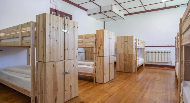 Кровать в общем номере Loriga Hostel - Feel Nature
