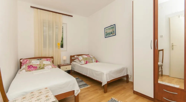 Apartments Srdan