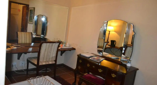 Двухместный номер Standard с видом на сад Foxwood House Boutique Hotel