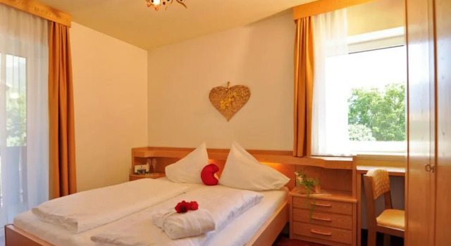 Апартаменты Alpina Residence