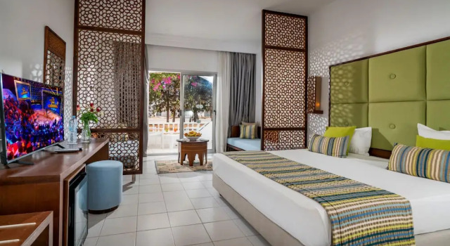 Четырёхместный номер Standard Monarque Club Rivage - VV