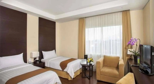 Grande Padjadjaran Hotel Bogor, Book Hotel Hoteller i Bogor med pool, nær Heulang Park, Swimmingpool