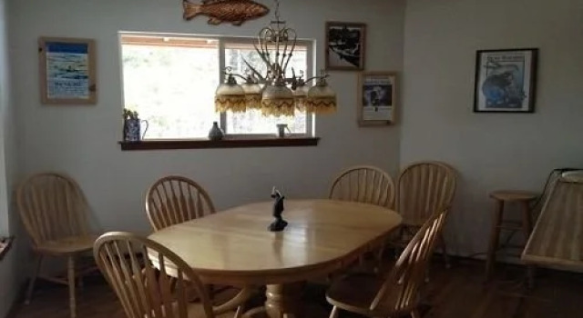 Glacier Park Inn, Buchen Sie Hotel Hungry Horse Montana