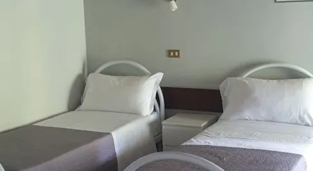 Трёхместный номер Standard Hotel Sporting