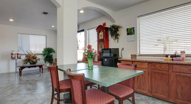 Scottish Inns & Suites, Book Hotel Rosenberg Houston