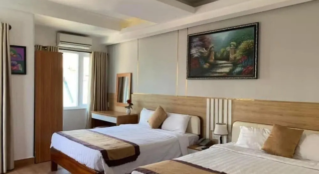 Трёхместный номер Superior с балконом Hong Thien 1 Hotel