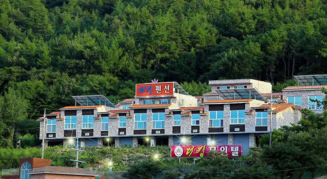 The King Muintel Pension, Reserva ahora Hotel Hoteles en Jeolla del Sur con aparcamiento, Aparcamiento