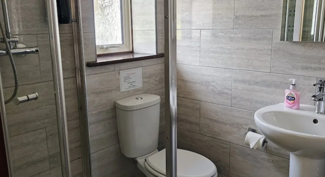 Четырёхместный семейный номер Standard Little Foxes Hotel & Gatwick Airport Parking
