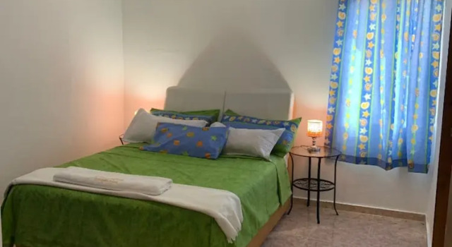 Stylish 2r-2b Apt Near the Beach and Main Street