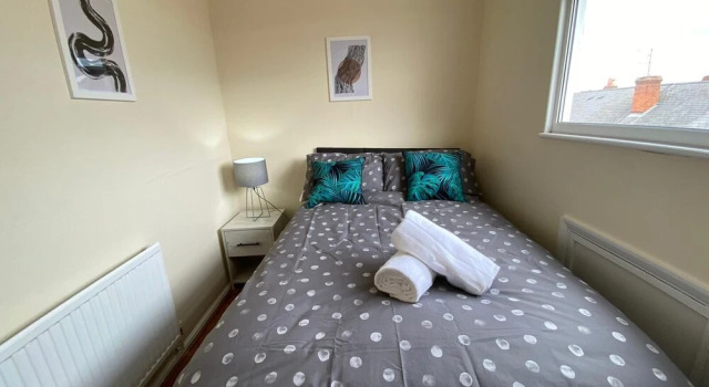 Reading 3 Bedroom apartment
