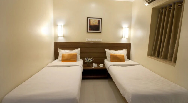 Hotel Rahat, Забронировать Отель Отели штата Махараштры с завтраком, Завтраки