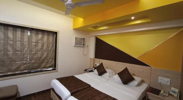 Rajhans Hotel, Забронировать Отель Отели штата Махараштры 3 звезды, 3*