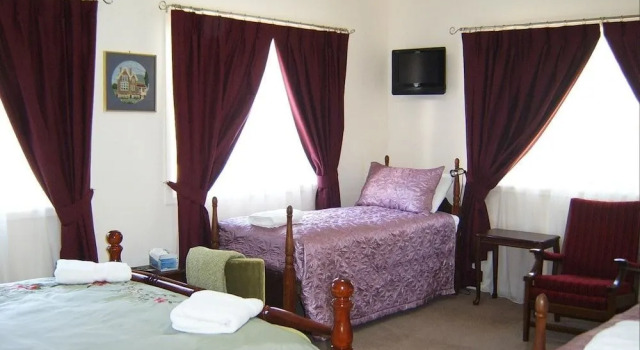 Gloucester on Avon Bed & Breakfast, Đặt Khách sạn Gloucester 