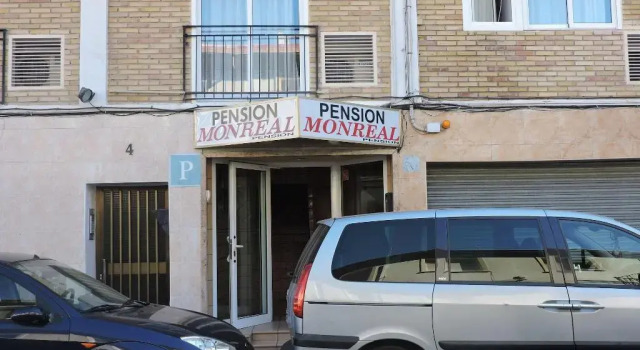 Hostal Monreal