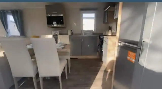 Impeccable 3-bed Caravan in Clacton-on-sea