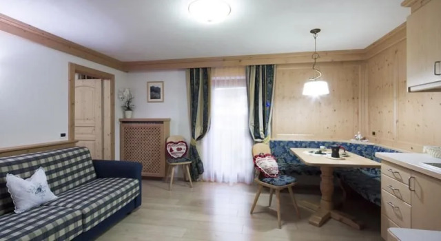 Adria Garni B&B Residence Corvara