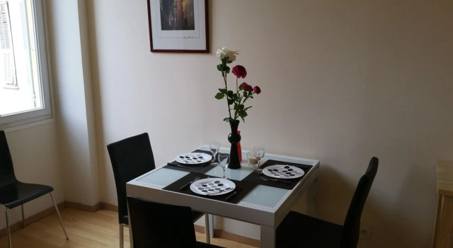 Magnifique appartement-Hyper centre Nice, Забронировать Отель Ницца Приморские Альпы, рядом с Набережная Соединенных Штатов