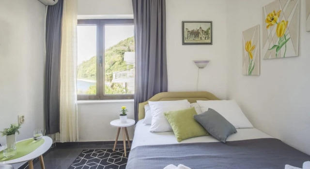 Great Studio Flat With View Near Beach in Tivat, Rezervovat Hotel Lepetane Černá Hora